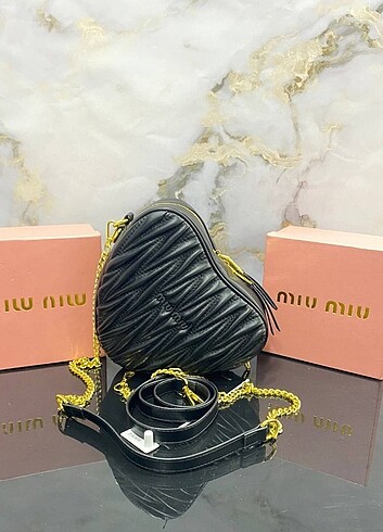 Beden çeşitli Renk Miu miu