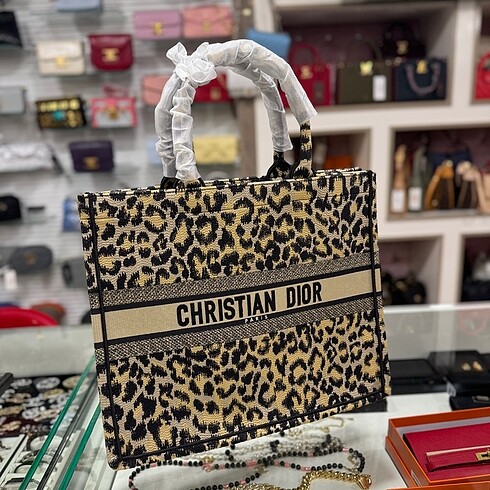 Christian dior indirimde kaçırma