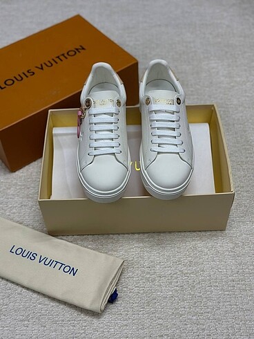 Louis Vuitton Louis vuitton time