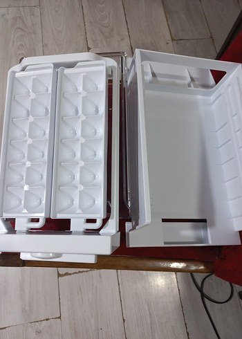 Beyaz Buz Küpü Kalıbı ve Kutusu - Görsel 2