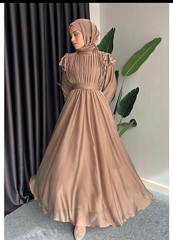 Emine Aydın peri abiye şalı ile beraber