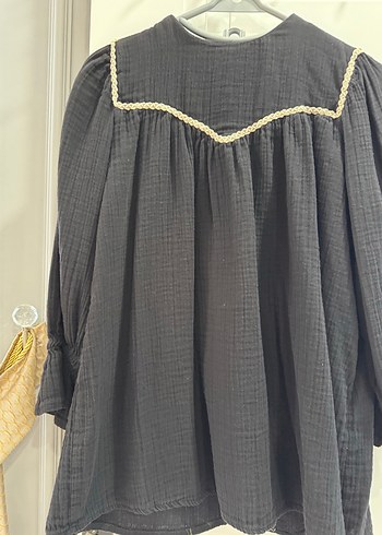 Kadınlar için Siyah Nakışlı Keten Bluz - Görsel 2