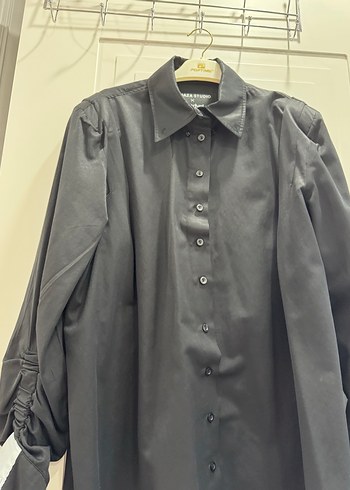 Düğmeli Siyah Keten Uzun Kollu Gömlek - Görsel 4