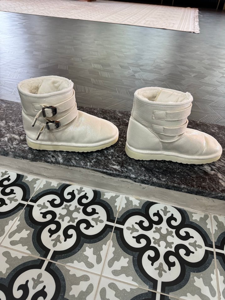 İçi Polarlı ugg - Görsel 3
