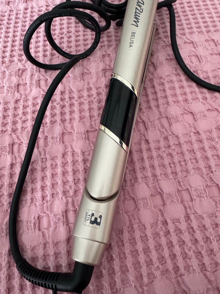 Bej Parlak Saç Düzleştirici Belisa - Görsel 4