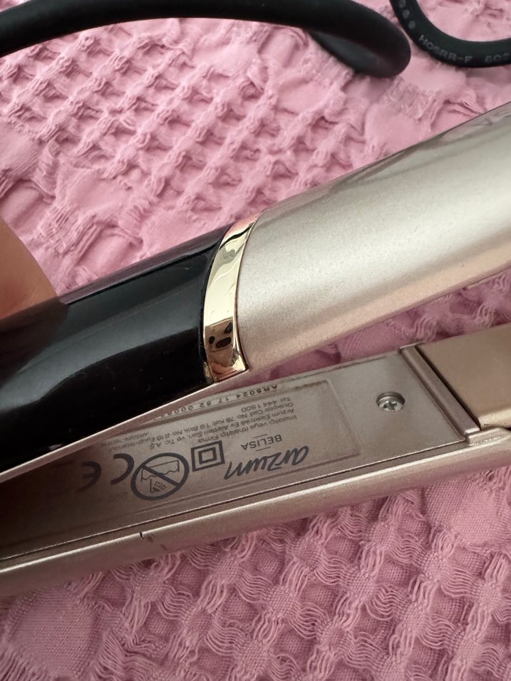 Bej Parlak Saç Düzleştirici Belisa - Görsel 2