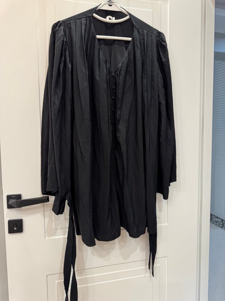 Siyah Uzun Kollu Gotik Mezuniyet Elbisesi - Görsel 2