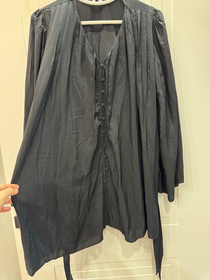 Siyah Uzun Kollu Gotik Mezuniyet Elbisesi - Görsel 4