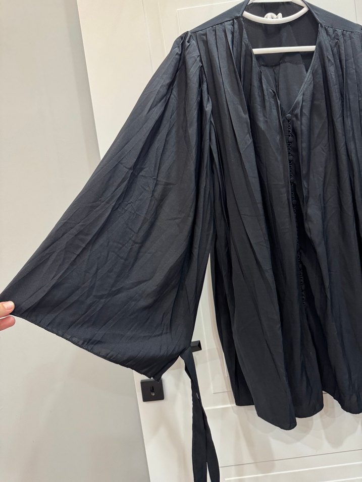 Siyah Uzun Kollu Gotik Mezuniyet Elbisesi - Görsel 3