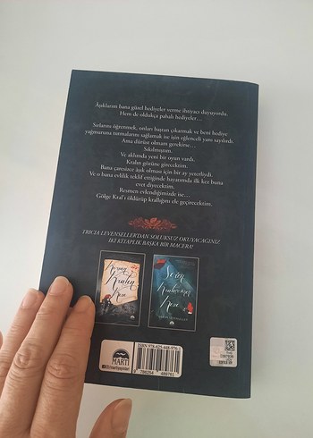 Aramızdaki Gölgeler - Tricia Levenseller - Görsel 2