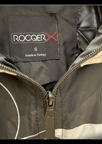 Mickey Baskılı Kapüşonlu Mont - Görsel 2