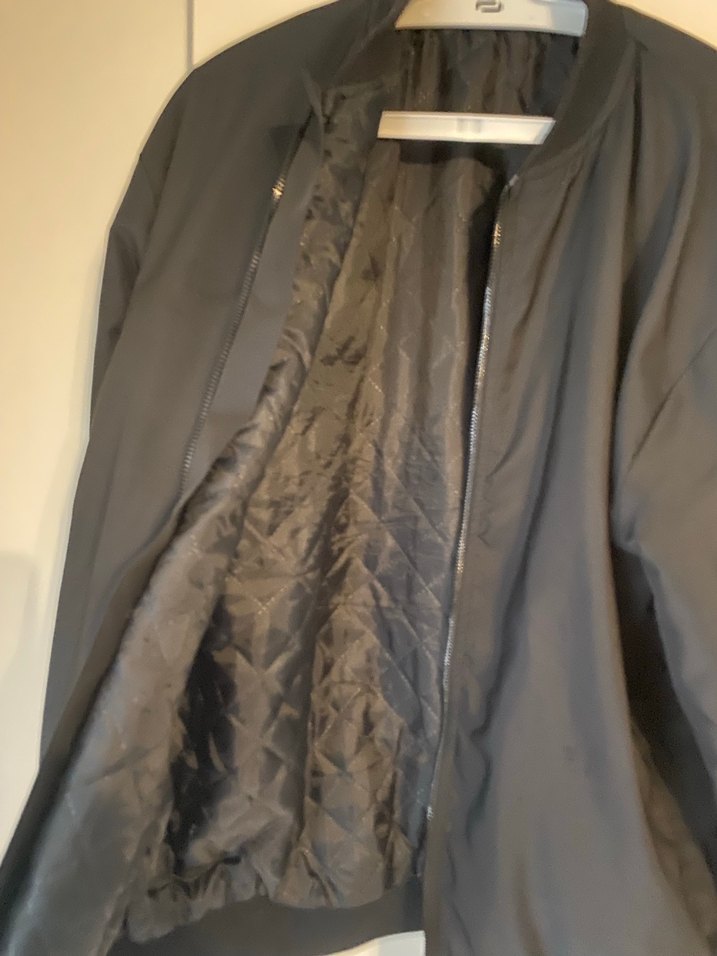 Siyah Fermuarlı Rahat Kesim Kadın Ceket - Görsel 3