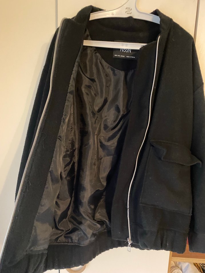 Siyah Fermuarlı Yumuşak Kumaşlı Kadın Ceket - Görsel 4