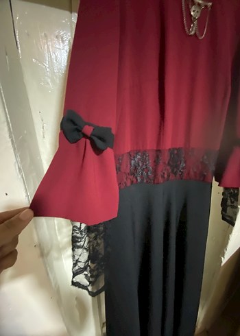 Bordo ve Siyah tül Detaylı Uzun Gotik Elbise - Görsel 2