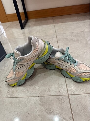 39,5 Beden New balance 9060