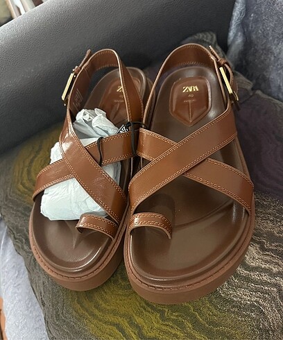 Zara tarz sandalet