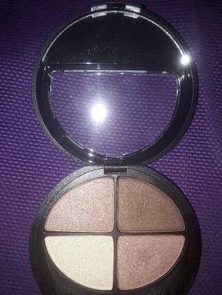  Beden Flormar quartet eye shadow