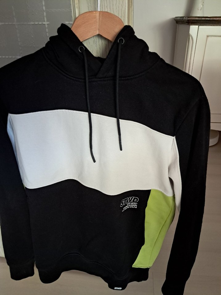 Siyah Kapüşonlu Rahat Kesim Sweatshirt - Görsel 4