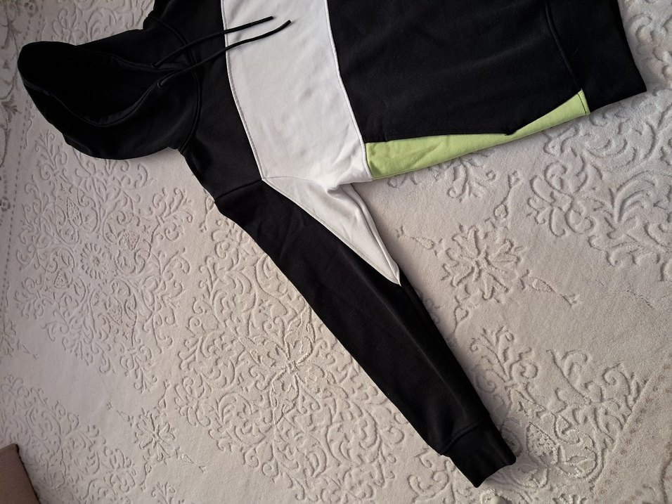 Siyah Kapüşonlu Rahat Kesim Sweatshirt - Görsel 5