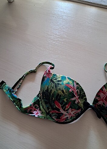 Diğer Bikini üstü