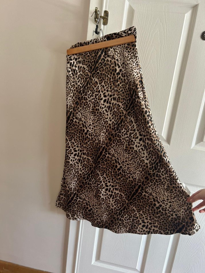 Leopar Desenli Uzun Saten Etek - Görsel 3