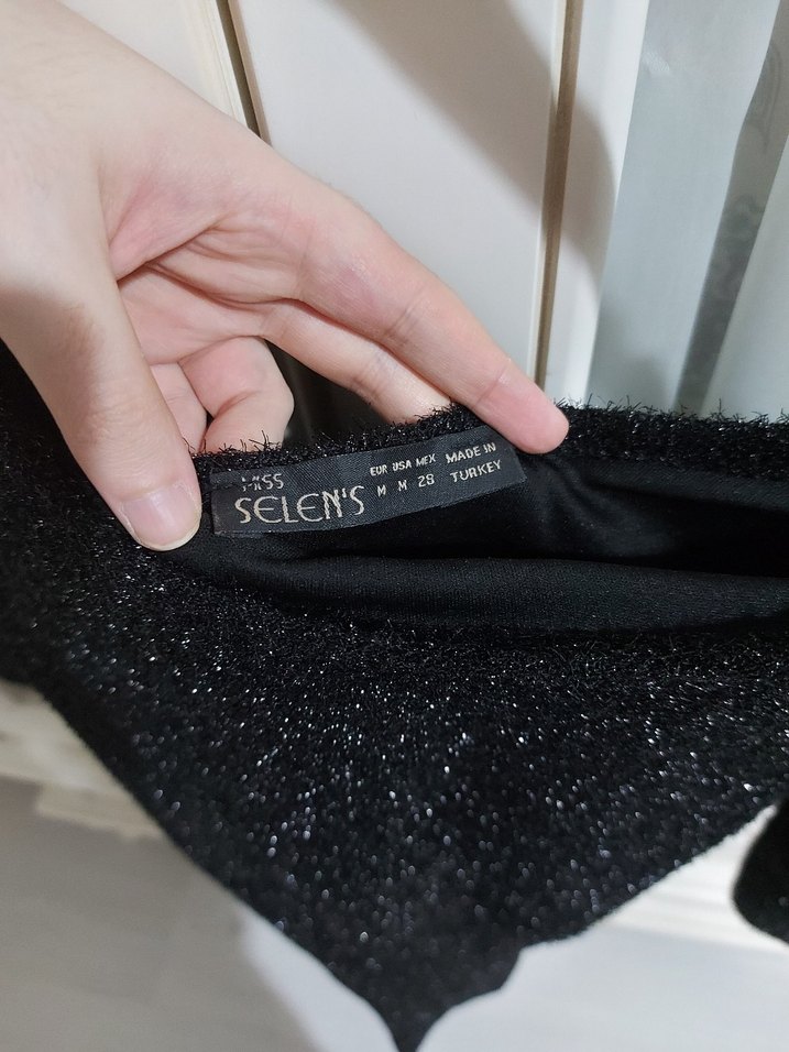 Siyah Elbise - Görsel 3