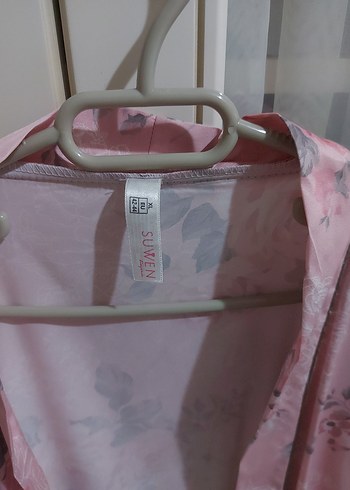 Pembe Çiçek Desenli Sabahlık - Görsel 4