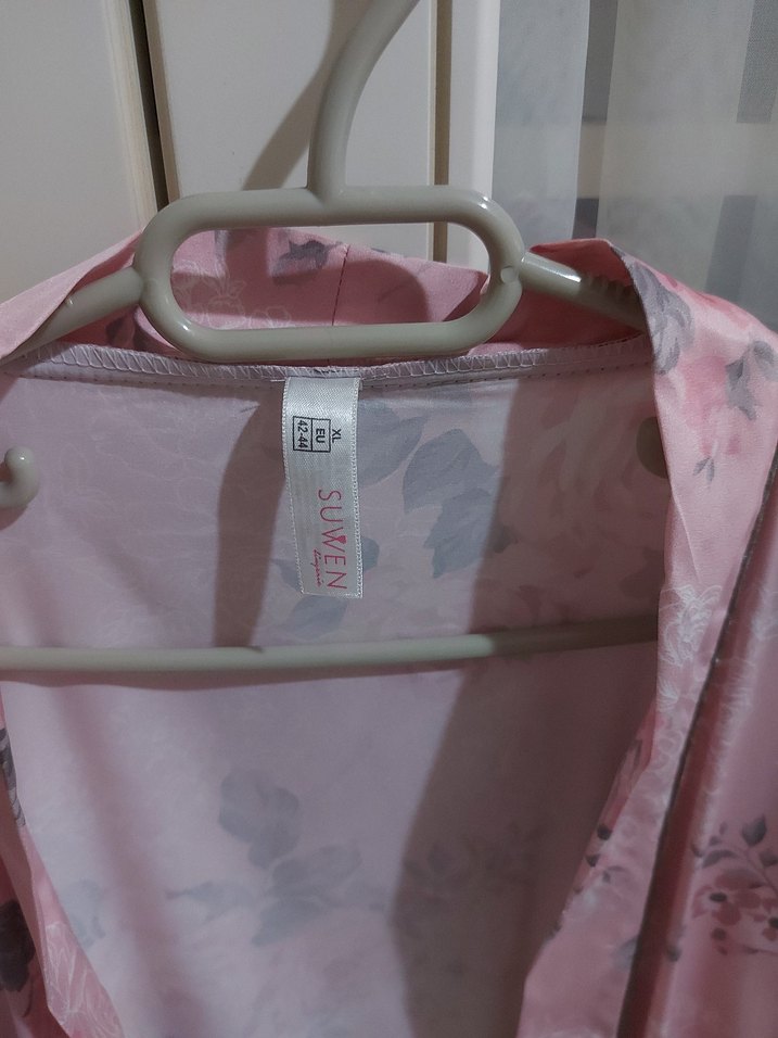 Pembe Çiçek Desenli Sabahlık - Görsel 4