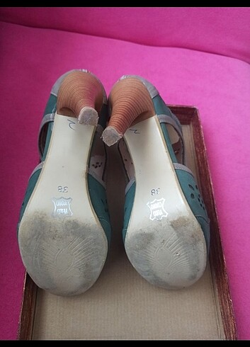 Yeşil topuklu ayakkabı - Görsel 5