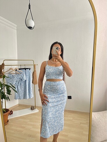 Bebe mavisi midi boy yırtmaçlı etek