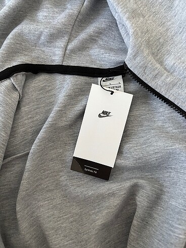 Nike nike tech