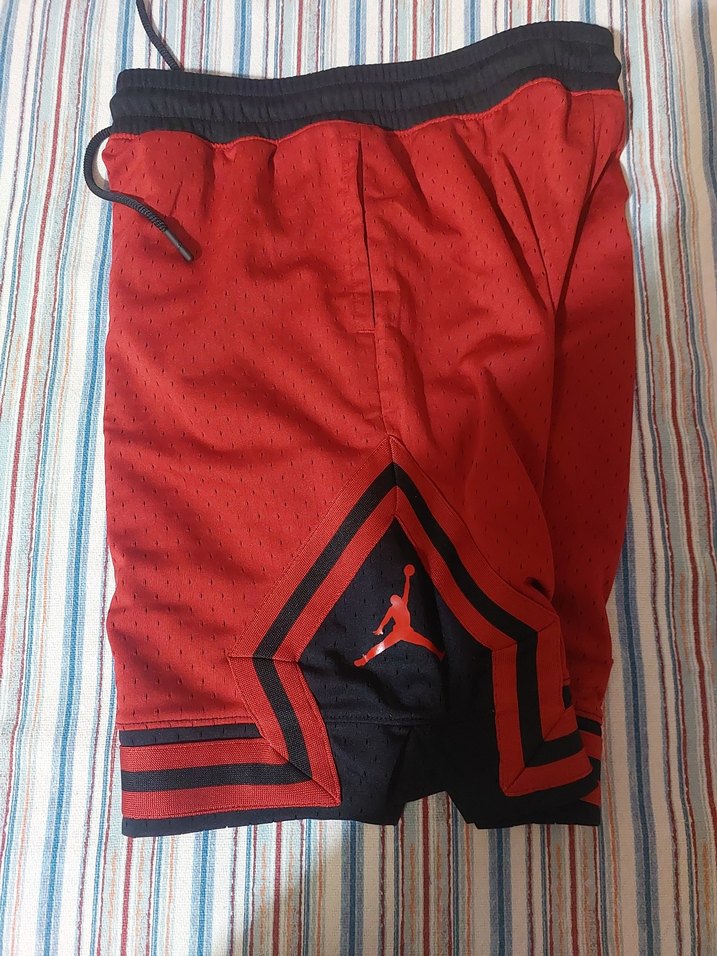 Kırmızı Elastik Bel Spor Şort - Görsel 3