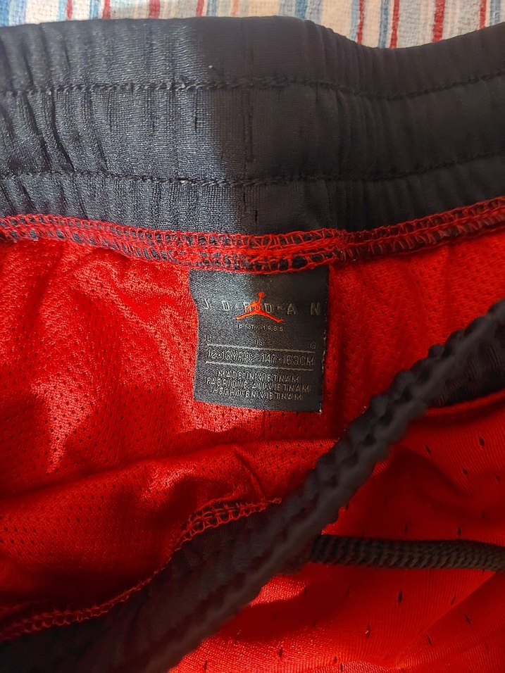 Kırmızı Elastik Bel Spor Şort - Görsel 2