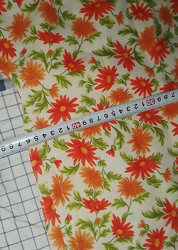 Çiçek Desenli Kısa Kollu Bluz - Görsel 6