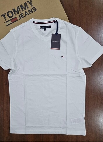 Tommy hilfiger tişört 