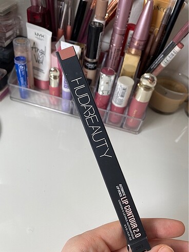 Huda Beauty Huda Beauty Pinky Brown Dudak Kalemi