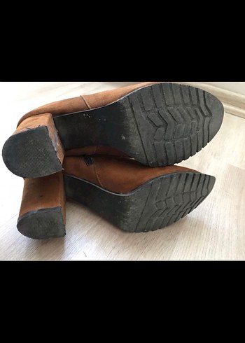 Kahverengi Süet Topuklu Kadın Bot - Görsel 2