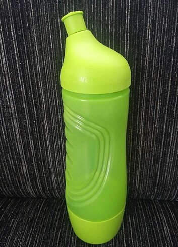 Tupperware 750 ml spor matara