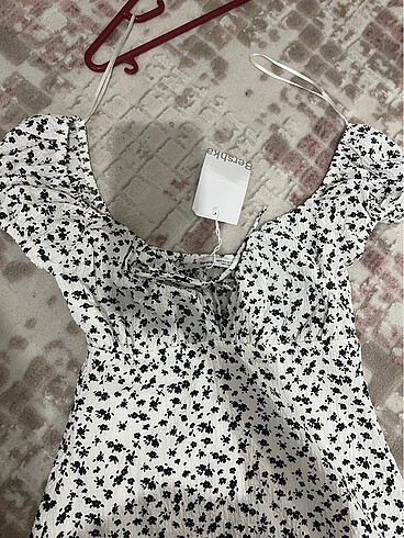 Bershka Çiçekli Mini Elbise