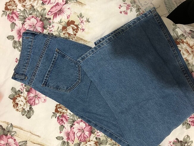 28 Beden Bol paça pantolon