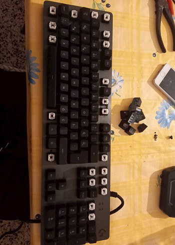 Logitech Klavye