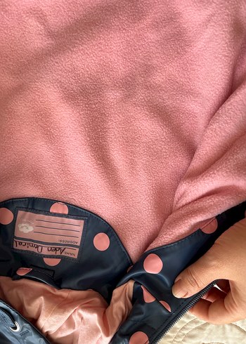 Kız Çocuk Kapüşonlu Puantiyeli ince mont - Görsel 4