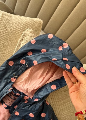 Kız Çocuk Kapüşonlu Puantiyeli ince mont - Görsel 8