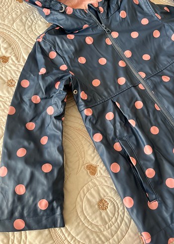 Kız Çocuk Kapüşonlu Puantiyeli ince mont - Görsel 2