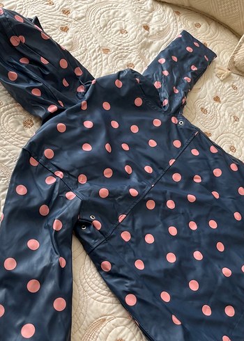 Kız Çocuk Kapüşonlu Puantiyeli ince mont - Görsel 6