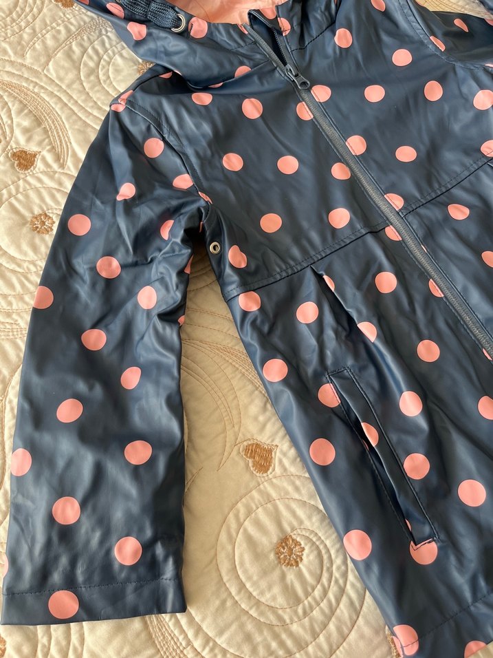 Kız Çocuk Kapüşonlu Puantiyeli ince mont - Görsel 2