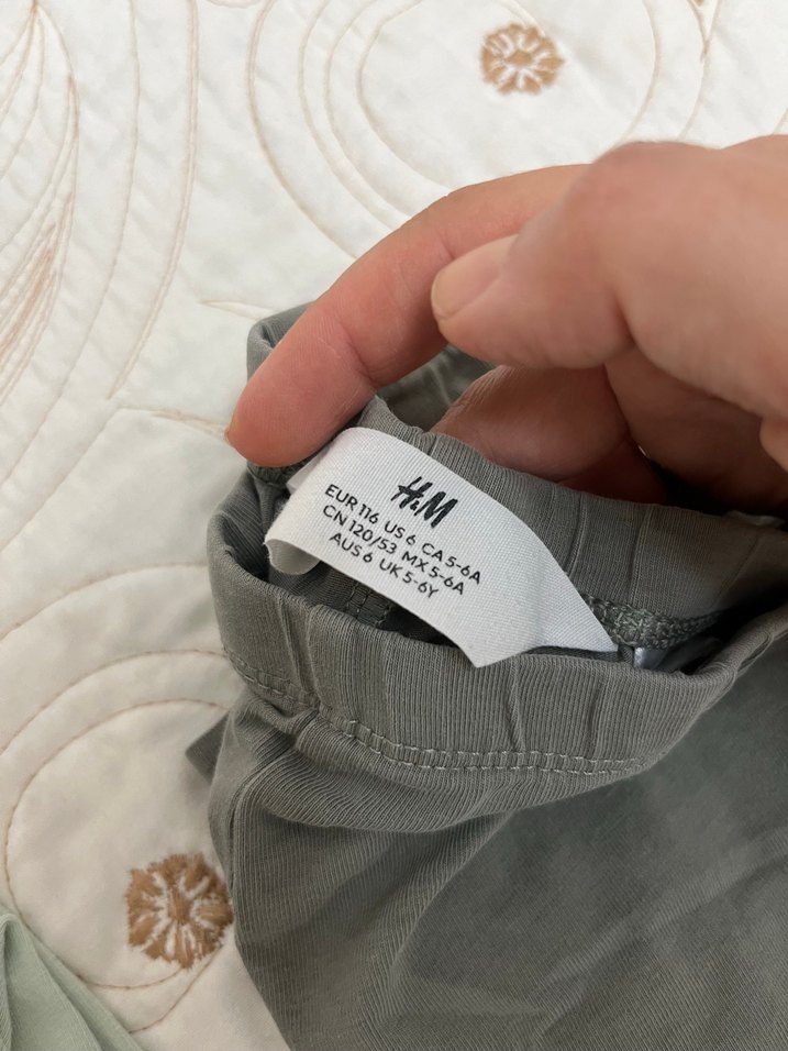 H&M marka taytlar LCW iki adet pantolon 4-5yaş için toplufiyat - Görsel 2
