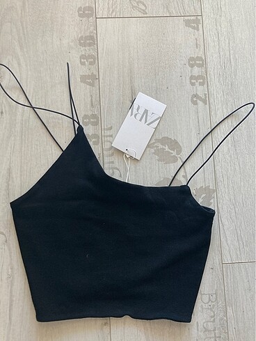 Zara Zara crop