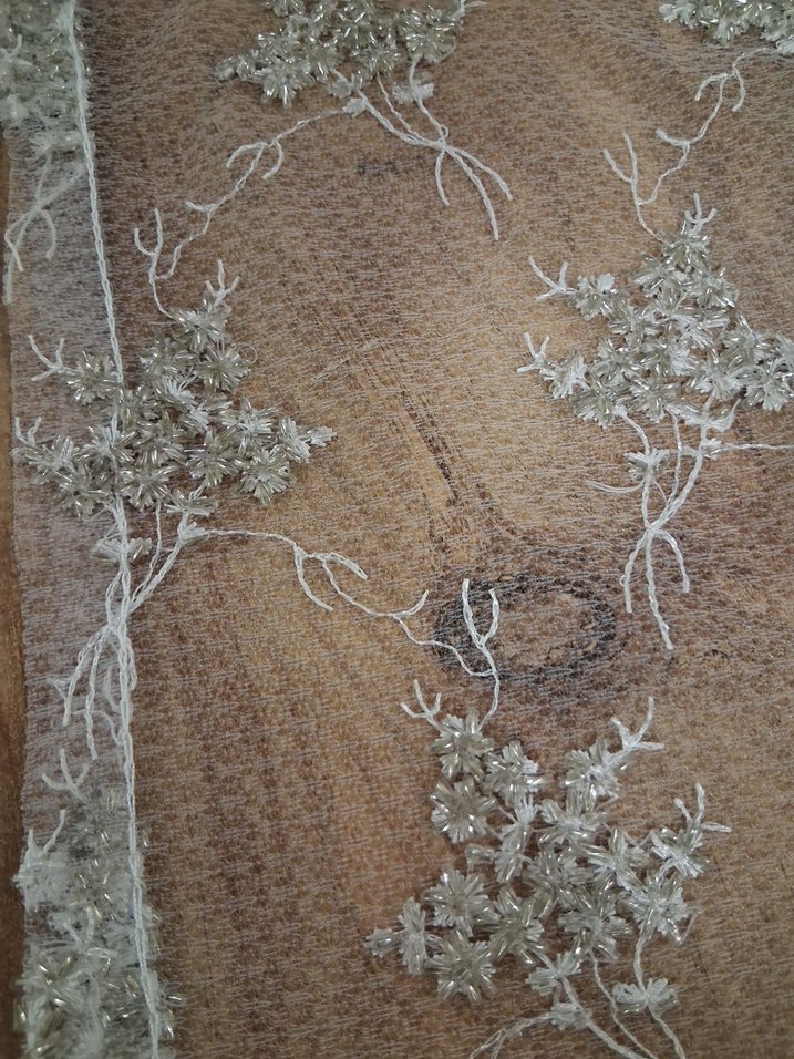 Nakışlı Bej Gri örtü - Görsel 2