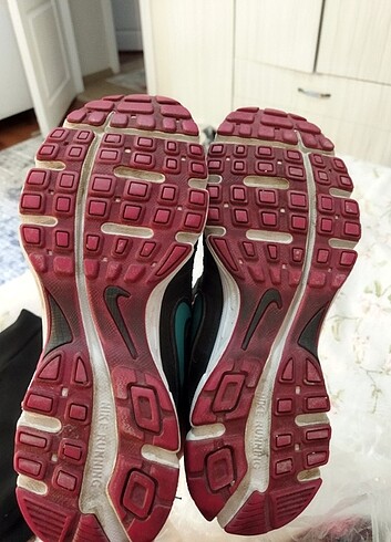 38,5 Beden Kadin nike ayakkabi